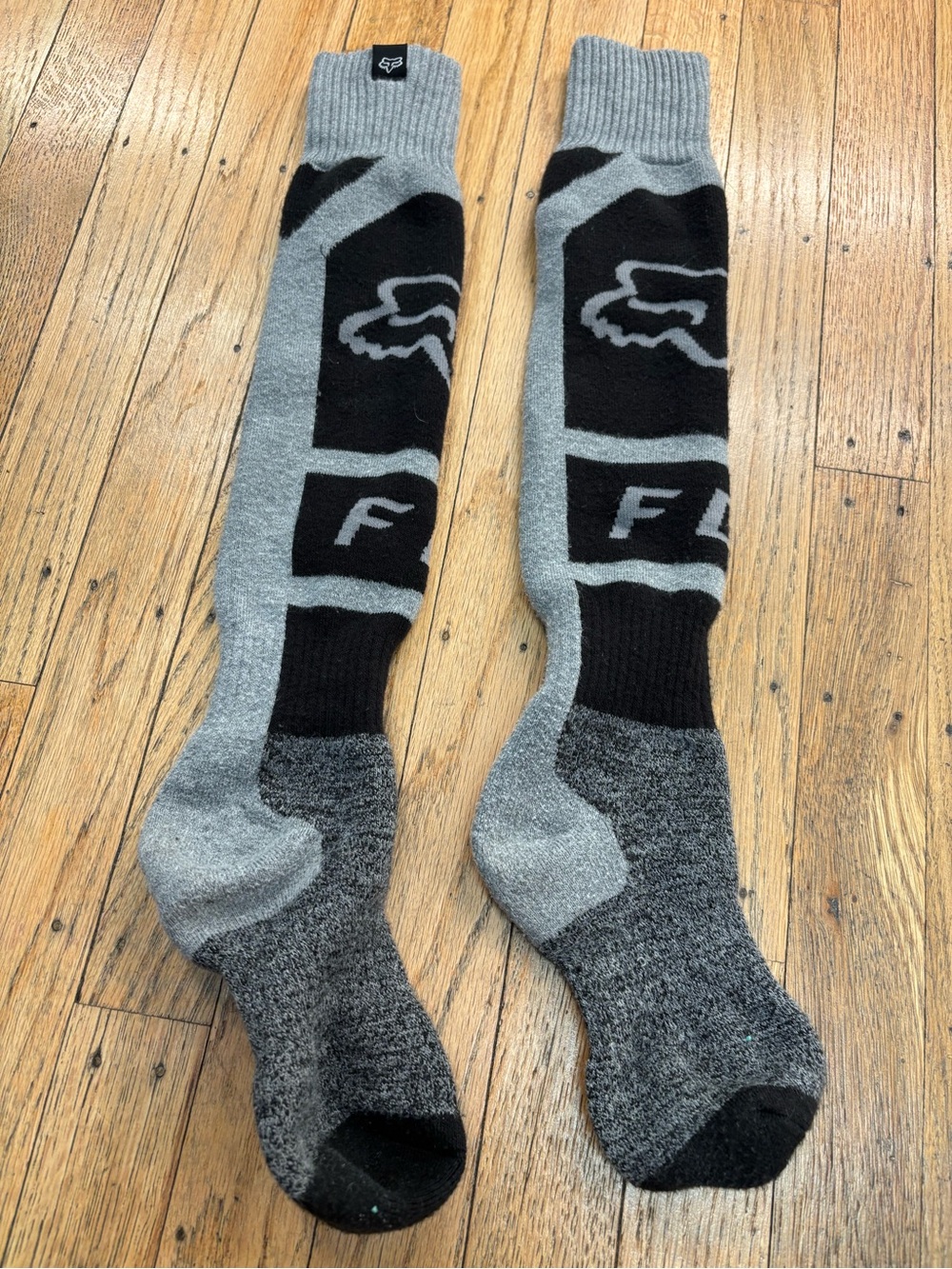 Fox Gray & Black ski socks